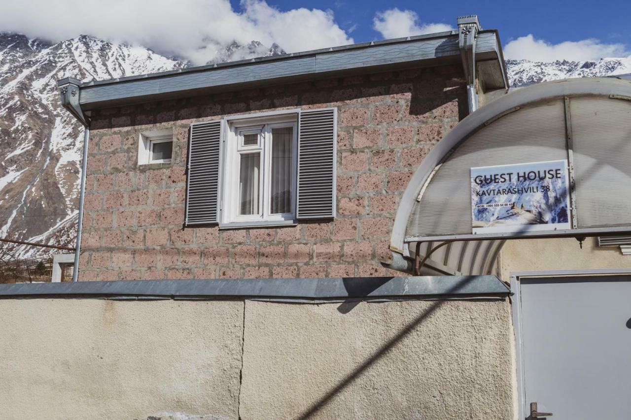 Guest House Kavtarashvili 38 Kazbegi Extérieur photo